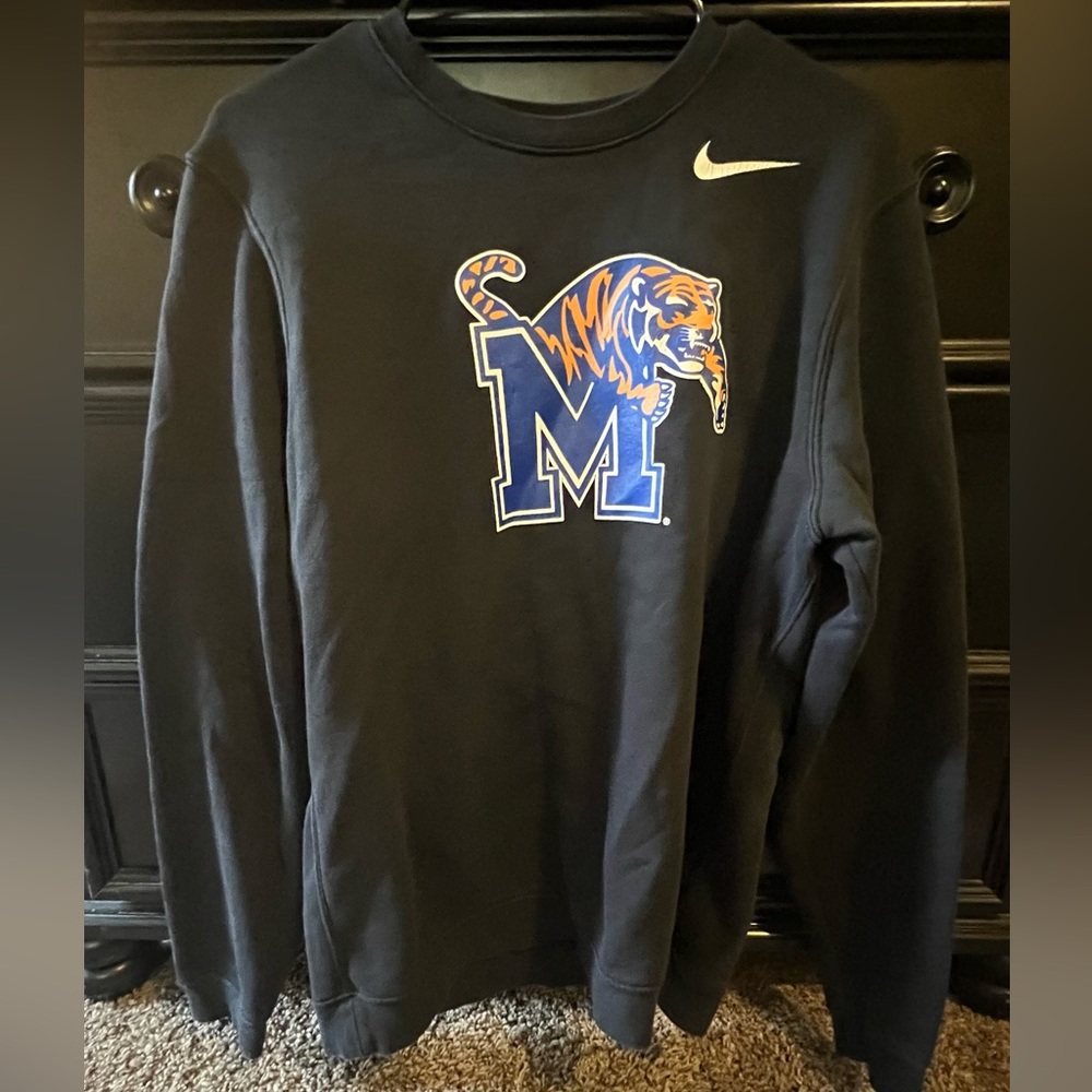 University of Memphis crewneck sweatshirt sz M